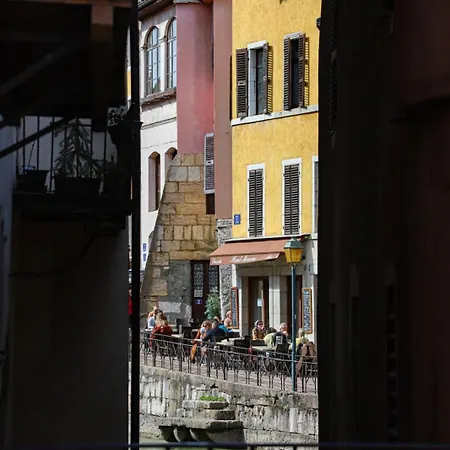 2 Bd With Sauna In The Center Of Apartment Annecy